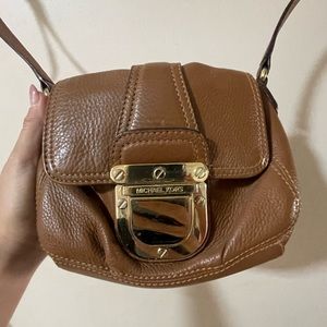 Michael Kors tan leather cross body purse